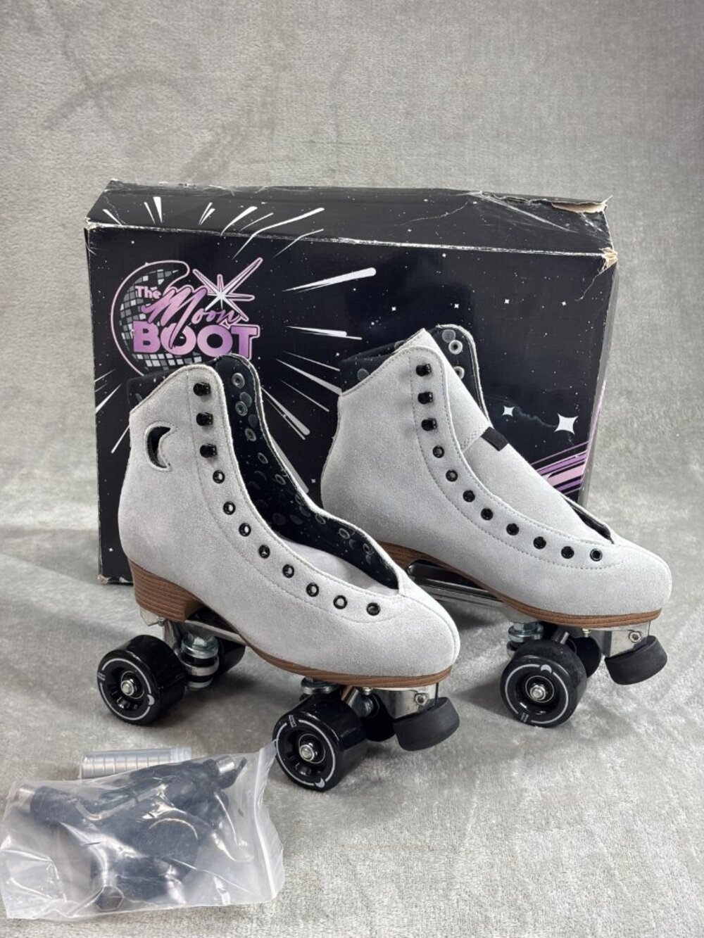 Moonlight Moon Boot Roller Skates Mens 7 Womens 8 Gray Roller Skates Lace Up - Picture 2 of 12